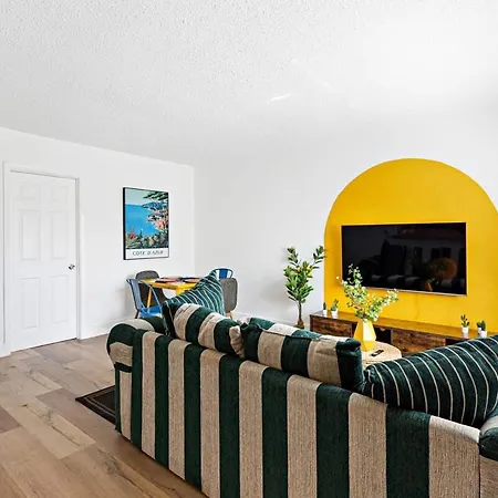 Lovely 2 Bedroom Condo In Sailboat Bend Fort Lauderdale Exterior photo